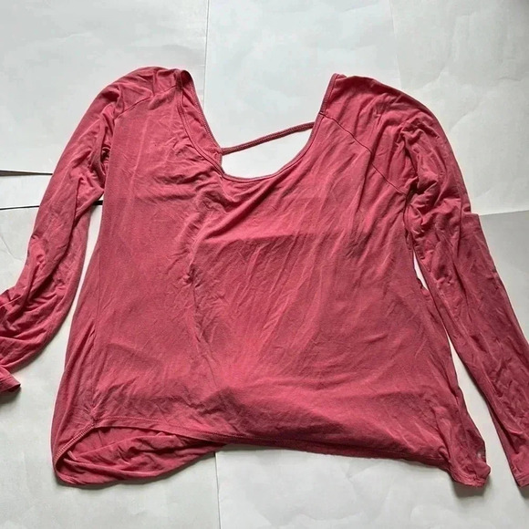 Zyia active open back king sleeve shirt size medium - Picture 1 of 4